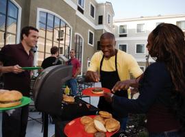 Staybridge Suites Albuquerque North by IHG, chỗ nghỉ tự nấu nướng ở Albuquerque