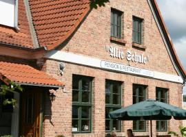 Pension & Restaurant "Alte Schule", hotell i Kluis