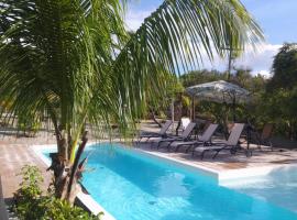 Mangabeira Logde, hotel con piscina a Ilha de Boipeba