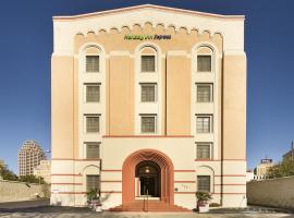 Holiday Inn Express San Antonio North Riverwalk Area by IHG, hotel en San Antonio