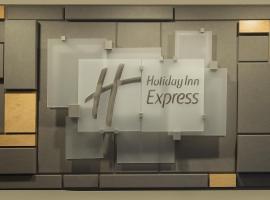 Holiday Inn Express - San Antonio Airport, an IHG Hotel, hotel cerca de Blessed Sacrament Catholic Church Athletic Field, San Antonio