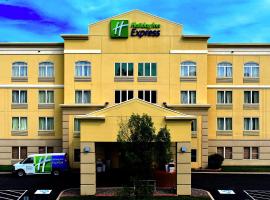 Holiday Inn Express Syracuse-Fairgrounds, an IHG Hotel, viešbutis su vietomis automobiliams mieste Warners