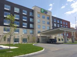 Holiday Inn Express & Suites Toledo West, an IHG Hotel, hotel with parking in Toledo