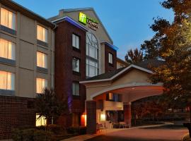 Holiday Inn Express Richmond-Brandermill-Hull Street, an IHG Hotel, hotel perto de Pocahontas State Park Museum, Brandermill