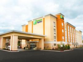 Holiday Inn Express Toledo North, an IHG Hotel, hotel with parking in Toledo