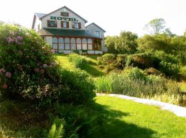 Gairloch Highland Lodge, hotel with parking in Gairloch