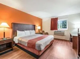 Motel 6-Tinton Falls, NJ