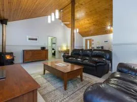 Bushy Lake Chalets