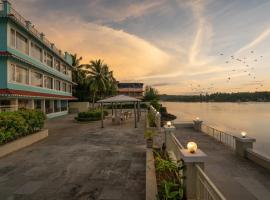 Indy Waterfront Resort, hotel en Cavelossim