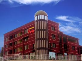 Prestige Hotel, hotel com piscinas em Belene