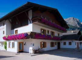 Garni Ciasa Tamà, rumah tamu di Corvara in Badia