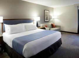 Wingate by Wyndham St. Clairsville/Wheeling, hotel com banheiras de hidromassagem em Saint Clairsville