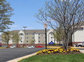 Candlewood Suites Washington-Dulles Herndon, an IHG Hotel โรงแรมที่มีที่จอดรถในเฮิร์นดอน