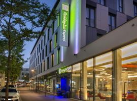 Holiday Inn Express Stuttgart-Waiblingen, an IHG Hotel, готель у місті Вайблінґен