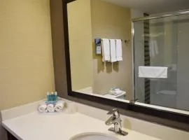 Holiday Inn Express Golden-Kicking Horse by IHG