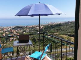 B&B TRA CIELO e MARE, bed and breakfast en Pietra Ligure