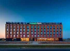 Holiday Inn Express - Rzeszow Airport, an IHG Hotel, hotel sa Jasionka