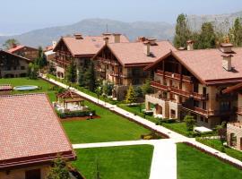 InterContinental Mzaar Lebanon Mountain Resort & Spa, an IHG Hotel, hotel di Kfardebian