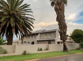 Brackendowns guest star, Hotel in Alberton