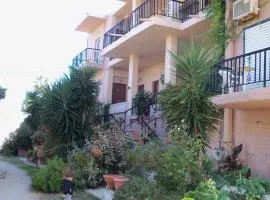 Nikolas Apartments