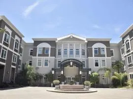 Holiday Inn Express Windsor Sonoma Wine Country by IHG