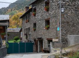 Casa Rural Besolí, place to stay in Areu