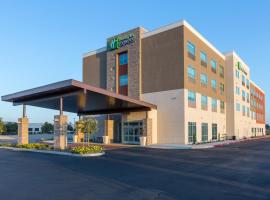 Holiday Inn Express Visalia-Sequoia Gateway Area, an IHG Hotel, hotel in Visalia