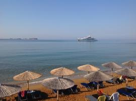 凱法利尼亞海灘簡易別墅酒店，里科索里的飯店