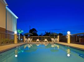 Holiday Inn Express & Suites Milton East I-10 by IHG, Hotel in Milton