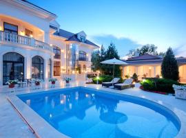 Villa Le Premier - Maestro: Odessa'da bir otel
