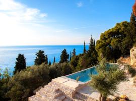 Luxury Villa in Agios Nikitas, hotel a Ayios Nikitas