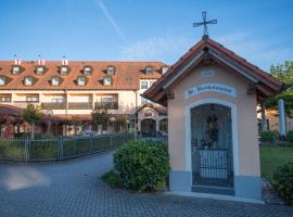 Hotel Bartholomäus, hotel v destinaci Zeitlarn