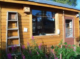 Cabine, Home Sweet Home, hotel in Whitehorse