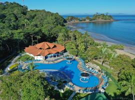 Hotel Punta Leona, курортный отель в Хако