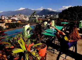 Kiwi Backpackers Hostel Pokhara, hotel in Pokhara