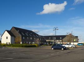 Holiday Inn Express London - Epsom Downs by IHG, hotel v destinaci Epsom
