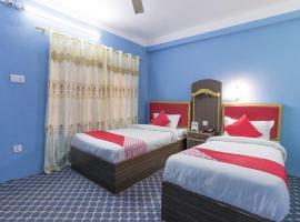 Hotel Forest View, Hotel in Heṭauḍā