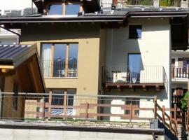 Casa nonna Felicita, hotell med parkeringsplass i Aosta