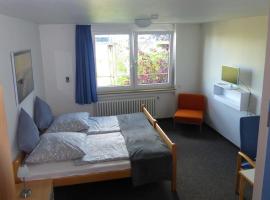 Doppelzimmer mit Albblick, помешкання типу "ліжко та сніданок" у місті Тюбінген