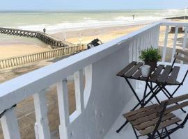 Appartement front mer proche omaha & utah beach - 1, ξενοδοχείο σε Grandcamp-Maisy