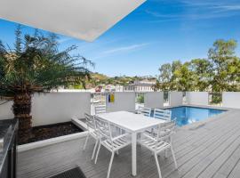 Central Kensington Apartments, hotel v mestu Townsville