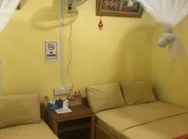 Manel Guesthouse and Restaurant