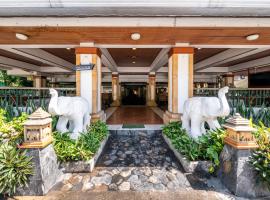 Royal Ivory Sukhumvit Nana – hotel z basenem w mieście Bang Kapi
