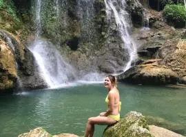 LePont Mu Waterfall Bungalow