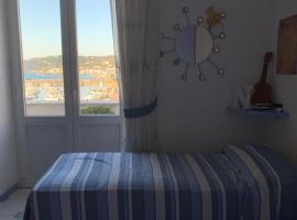 La Stanza sul Porto, guest house in Ischia
