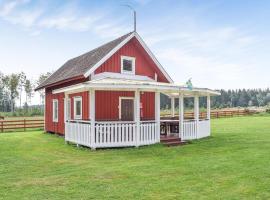 Cozy Home In Vimmerby With Kitchen, vil·la a Vimmerby