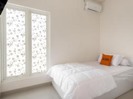 KoolKost near T2 Juanda Airport, hotel em Sidoarjo