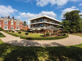 Wivenhoe House Hotel, hotel in Colchester