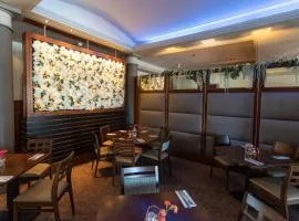 Fletcher's Restaurant Bar & Rooms