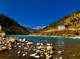 Yak Herder’s Boutique Inn, Hotel in Pajo